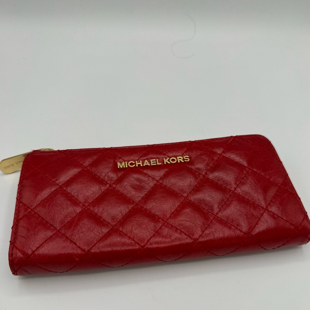 Michael Kors wristlet
